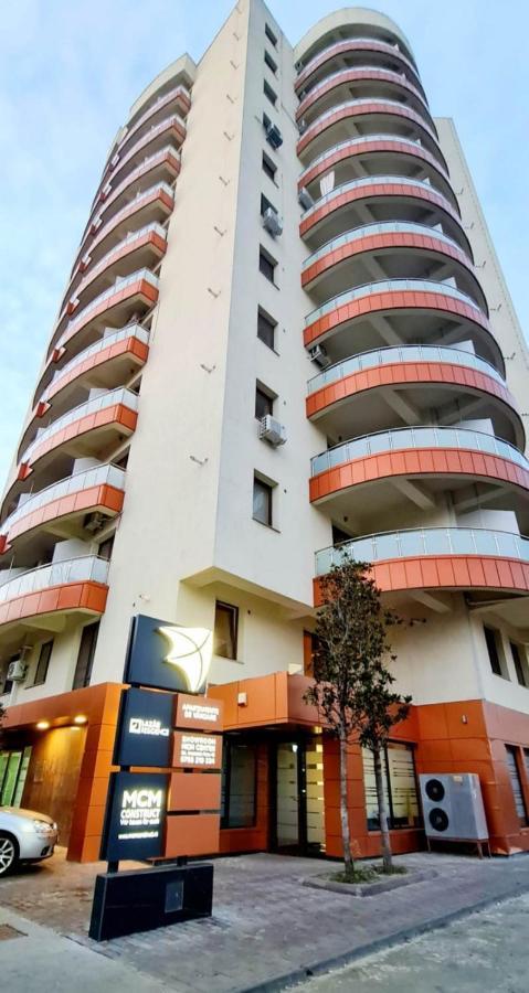 Red Accommodation Near Palas Mall ヤシ エクステリア 写真